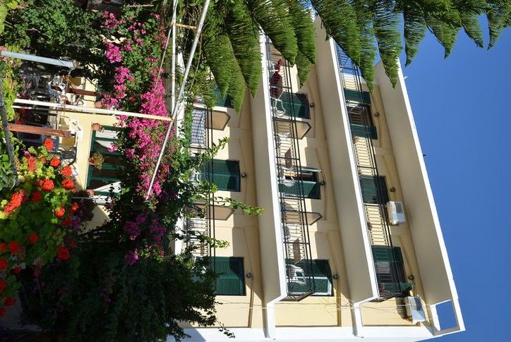 Niki Hotel Samos Town Exterior foto