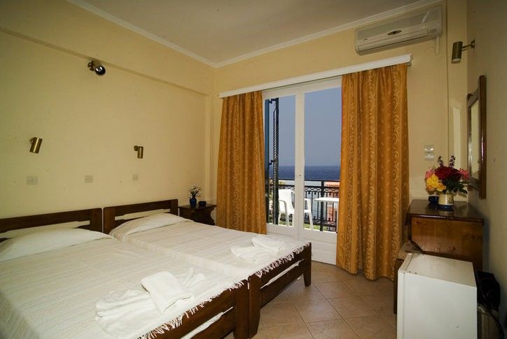 Niki Hotel Samos Town Exterior foto